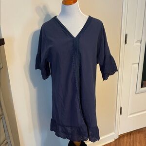 Chic Navy Tunic Dress with Lace Trim